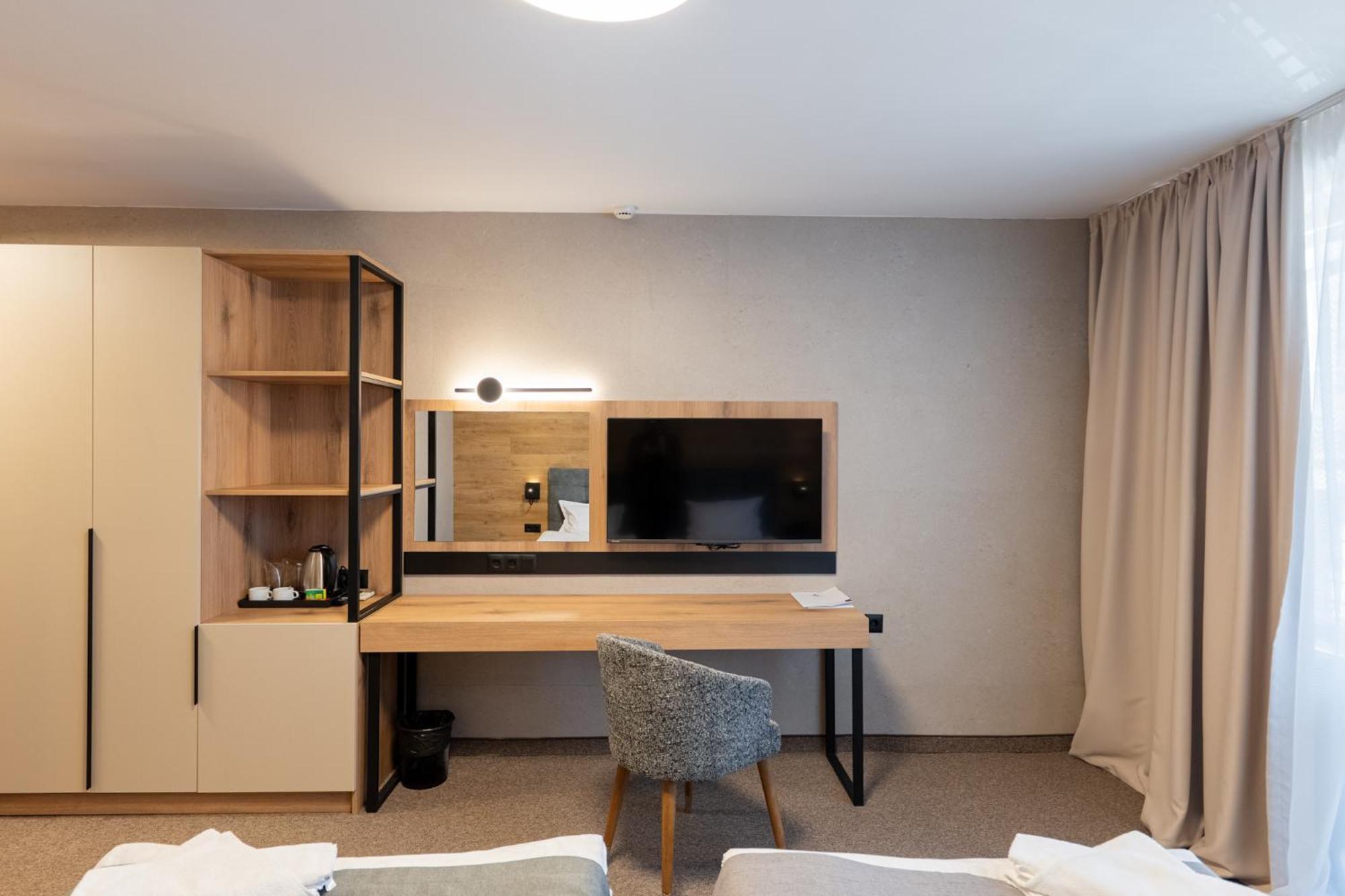 Avenue Hotel Burgas Exterior photo