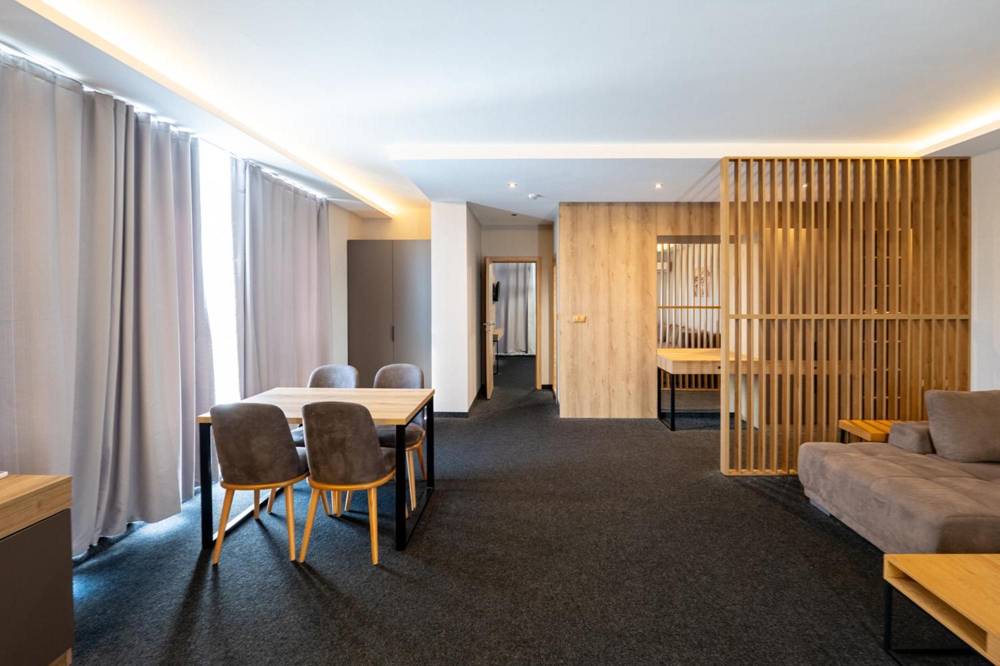 Avenue Hotel Burgas Exterior photo