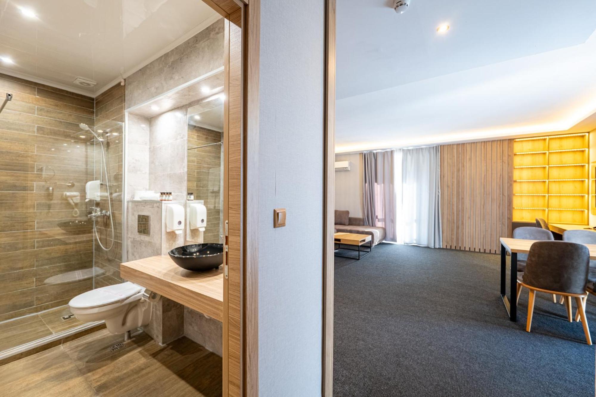Avenue Hotel Burgas Exterior photo