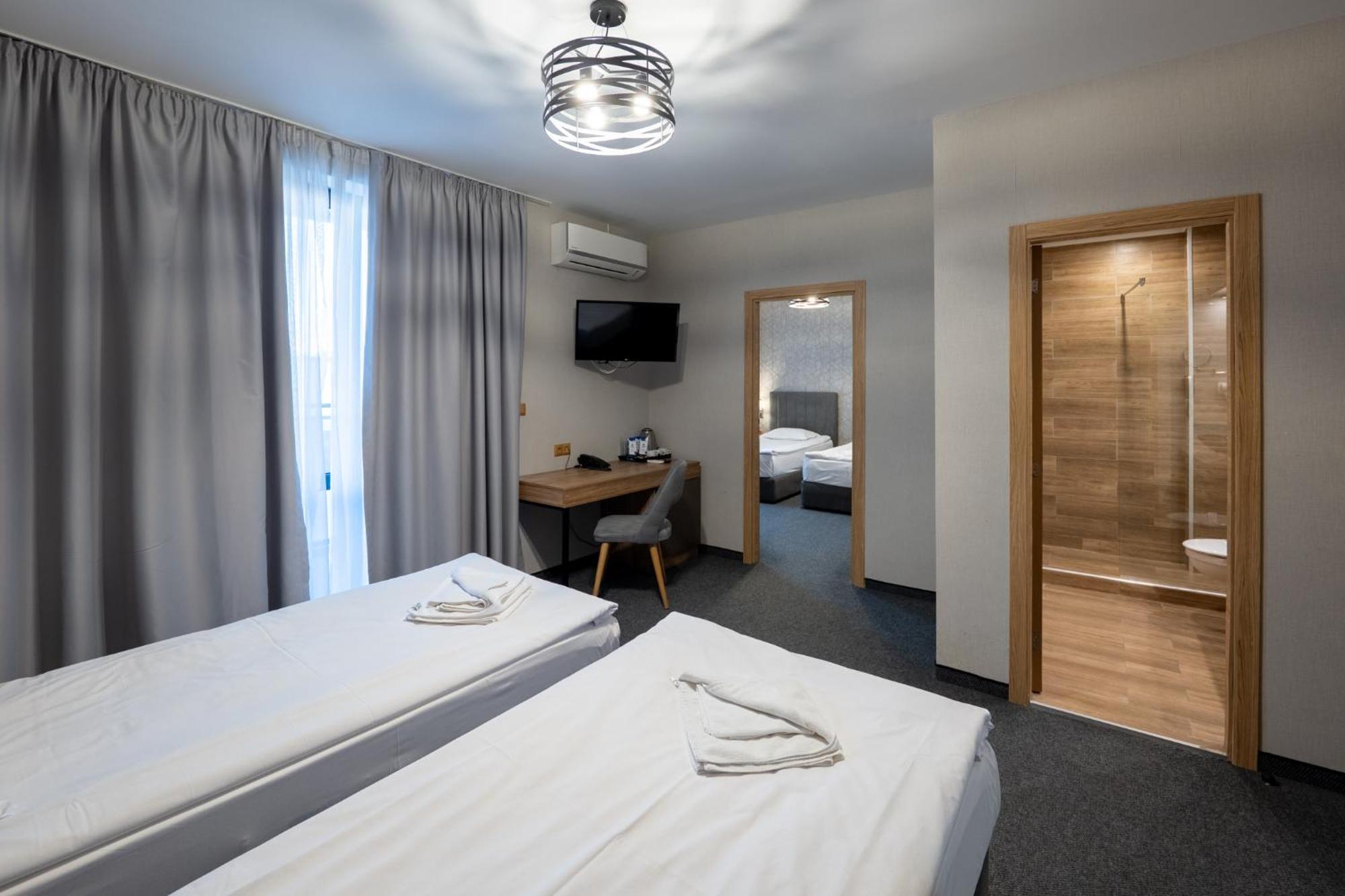 Avenue Hotel Burgas Exterior photo
